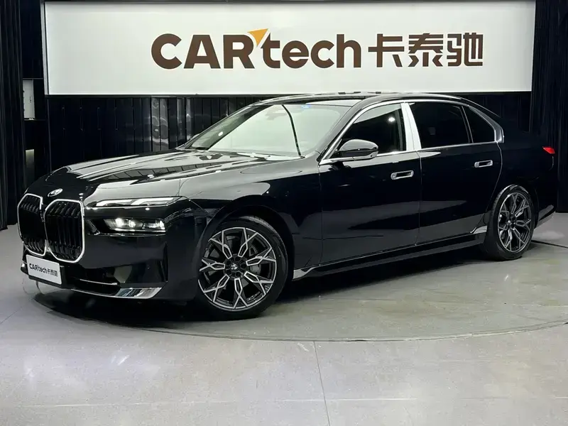 2023 BMW M760Le с пробегом 64 500 км