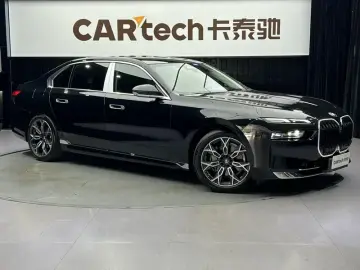 2023 BMW M760Le с пробегом 64 500 км