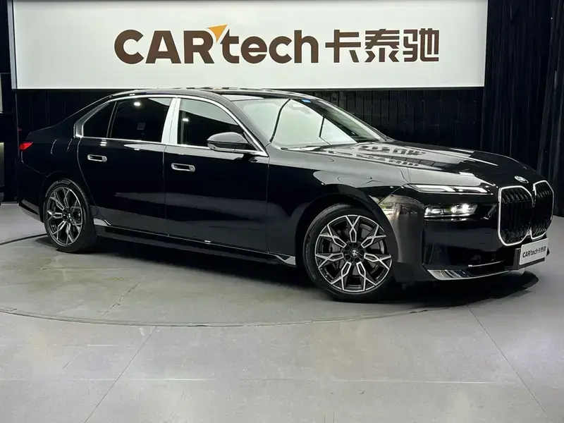 2023 BMW M760Le с пробегом 64 500 км