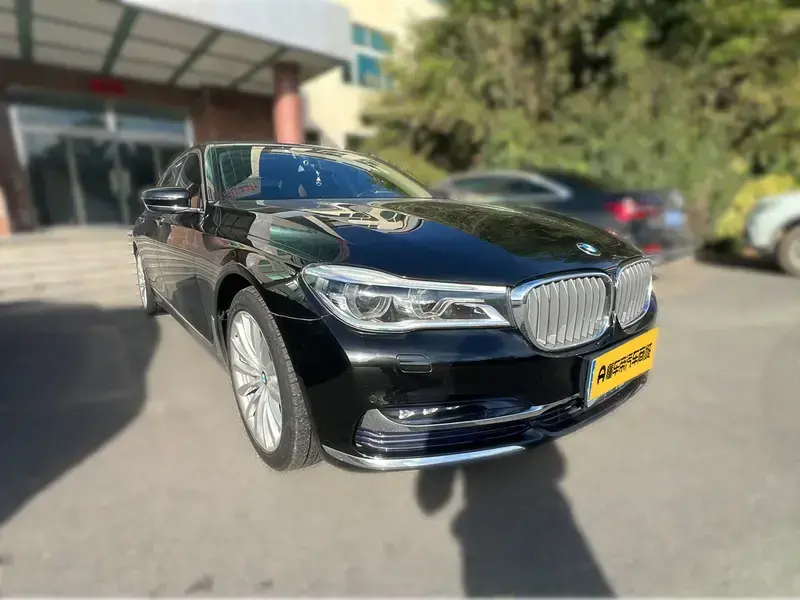 2017 BMW M760Le с пробегом 101 000 км