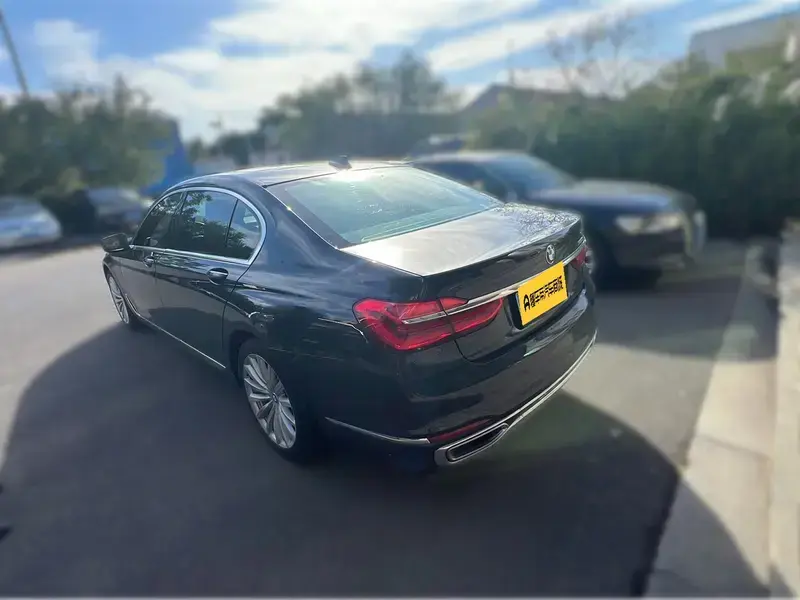 2017 BMW M760Le с пробегом 101 000 км