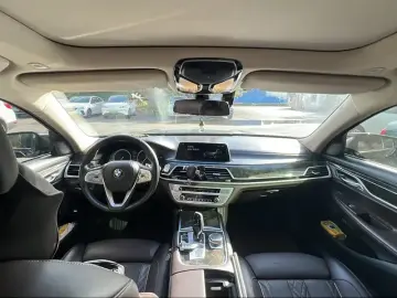 2017 BMW M760Le с пробегом 101 000 км