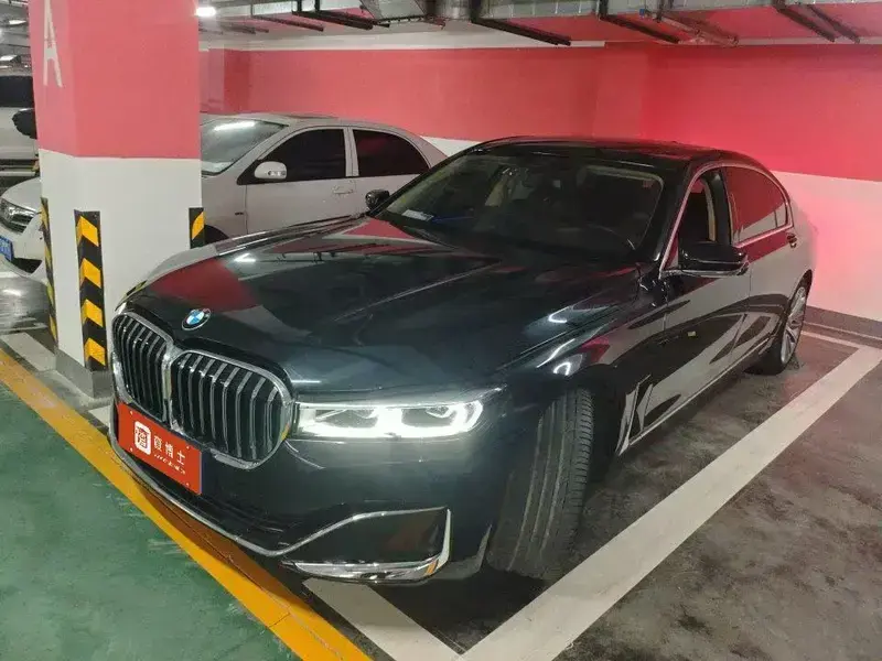 2021 BMW M760Le с пробегом 82 000 км