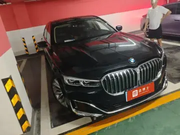 2021 BMW M760Le с пробегом 82 000 км