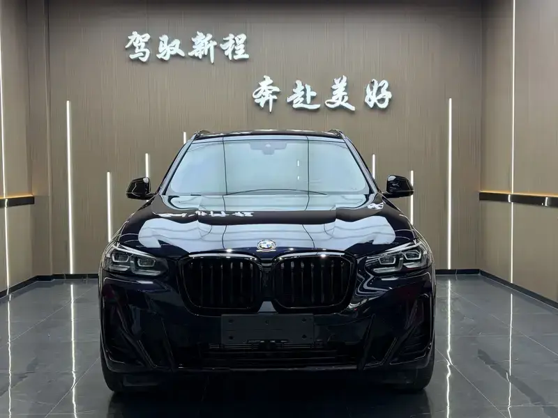 2023 BMW X3 M40i с пробегом 24 300 км