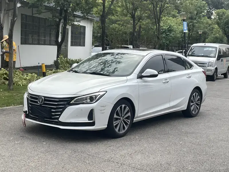 2020 Changan Ruicheng CC с пробегом 80 000 км