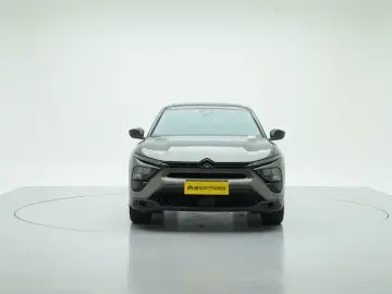 2024 Citroen Versailles C5 X с пробегом 14 300 км