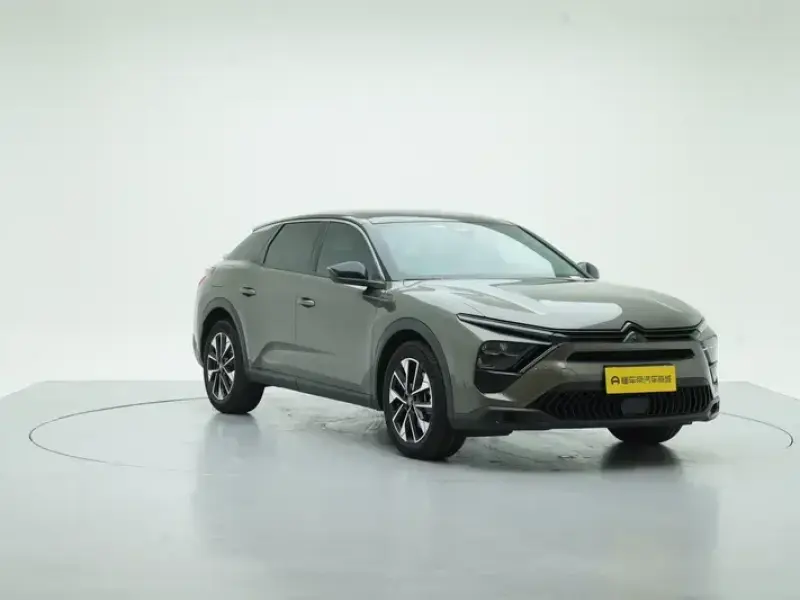 2024 Citroen Versailles C5 X с пробегом 14 300 км