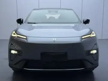 2024 Changan Shenlan S05 с пробегом 15 000 км