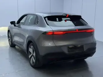 2024 Changan Shenlan S05 с пробегом 15 000 км