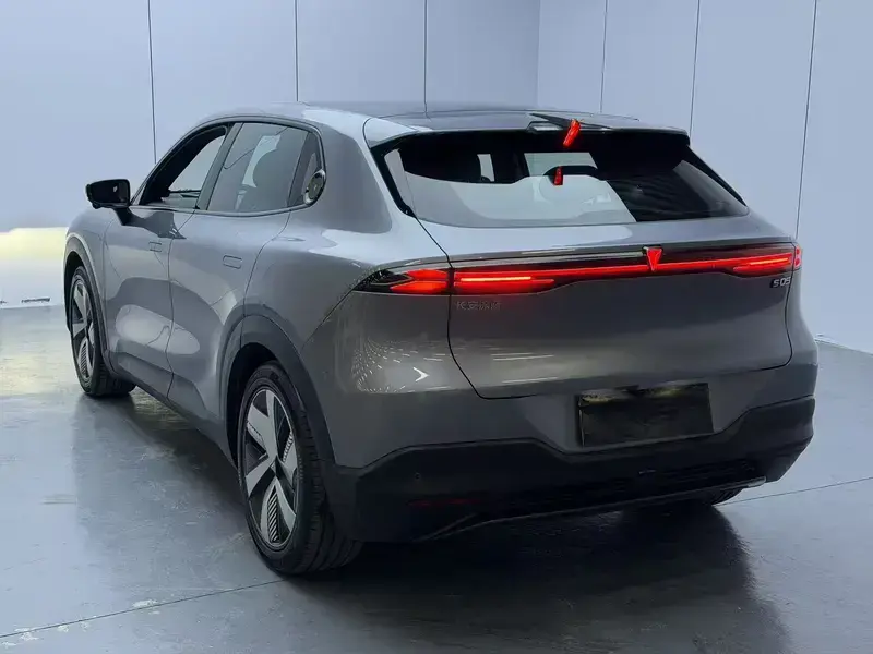 2024 Changan Shenlan S05 с пробегом 15 000 км