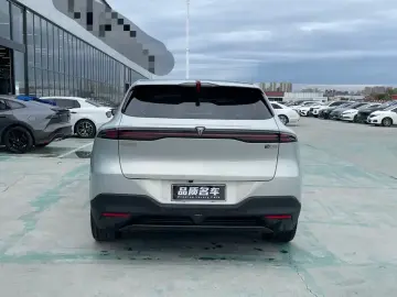 2024 Changan Shenlan S05 с пробегом 26 000 км
