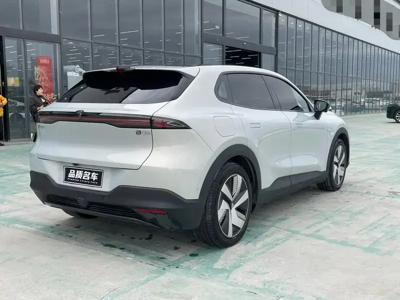2024 Changan Shenlan S05 с пробегом 26 000 км