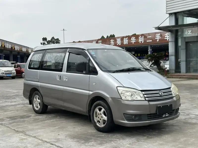2015 Forthing Lingzhi с пробегом 70 000 км