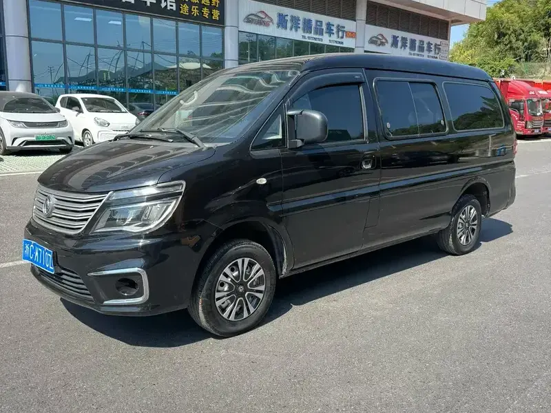 2019 Forthing Lingzhi с пробегом 75 000 км