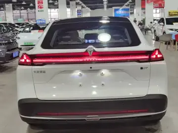 2026 Changan Shenlan L07 с пробегом 100 км