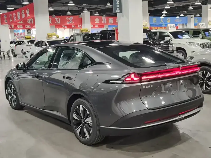 2026 Changan Shenlan L07 с пробегом 100 км