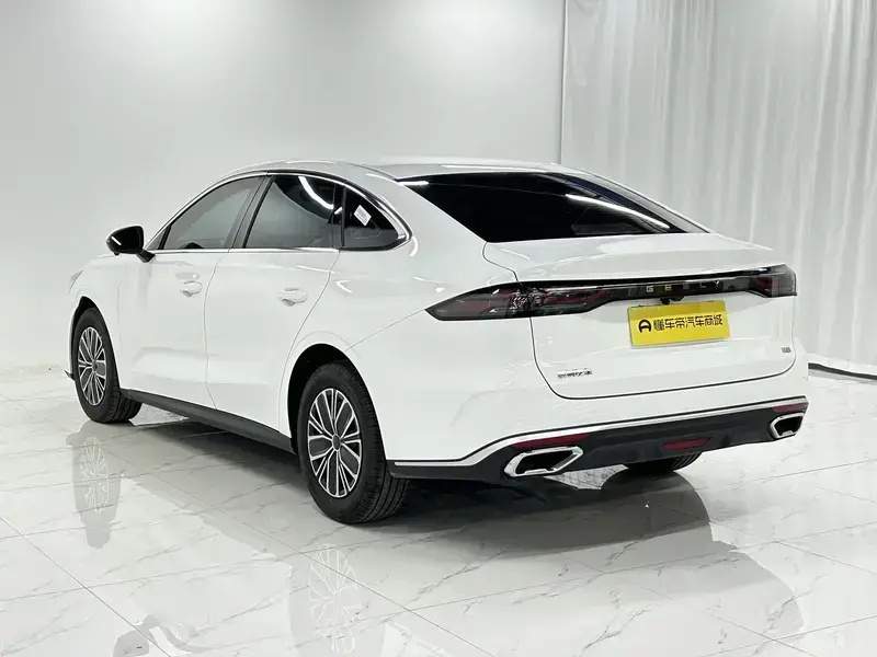 2026 Geely Classic Emgrand с пробегом 14 500 км