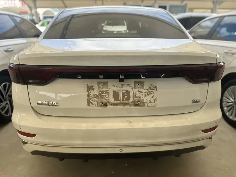 2023 Geely Classic Emgrand с пробегом 24 000 км