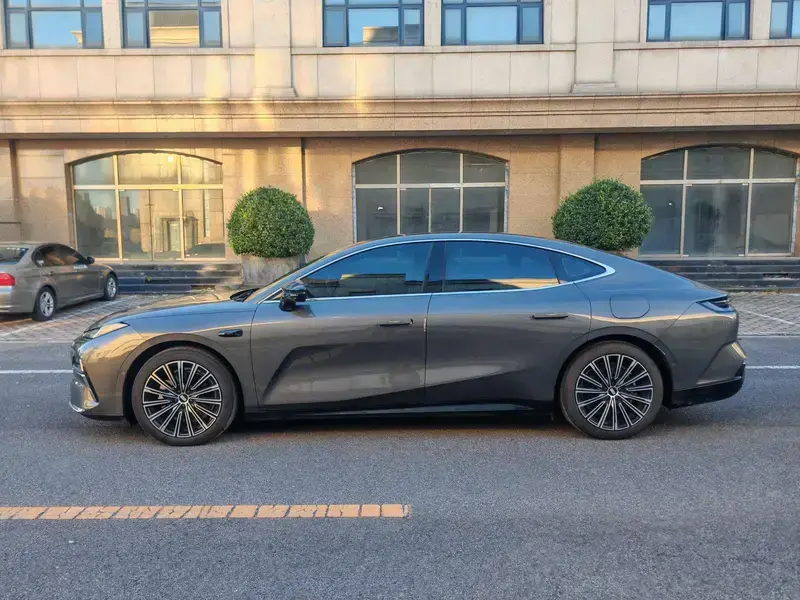 2025 Geely Galaxy Xingyao 8 с пробегом 26 500 км