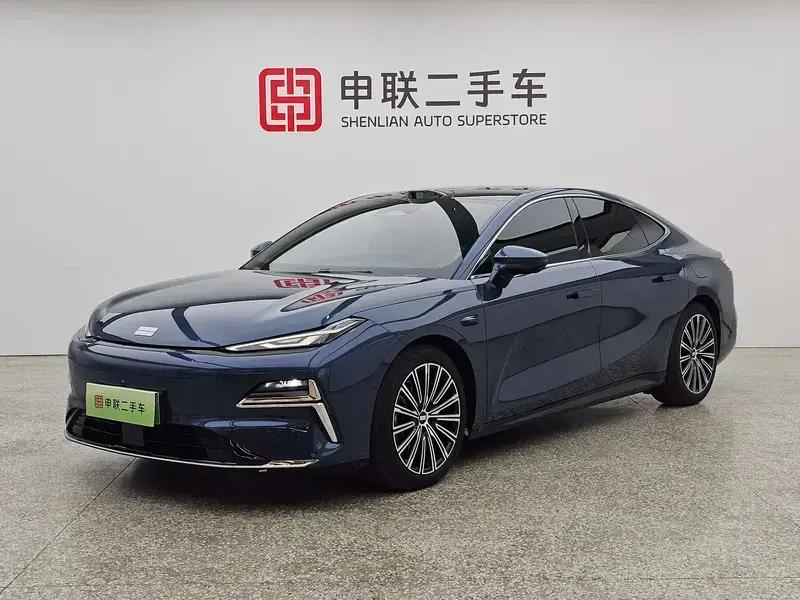 2025 Geely Galaxy Xingyao 8 с пробегом 3 800 км