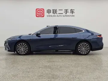 2025 Geely Galaxy Xingyao 8 с пробегом 3 800 км