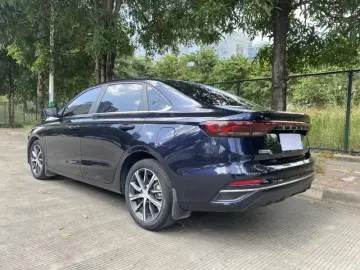 2022 Geely Classic Emgrand с пробегом 18 000 км