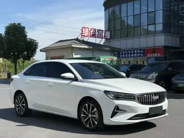 2026 Geely Classic Emgrand с пробегом 6 000 км