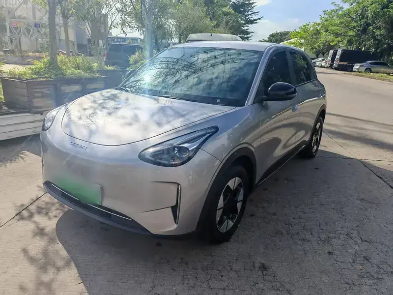 2025 Geely Starry Wish с пробегом 9 000 км