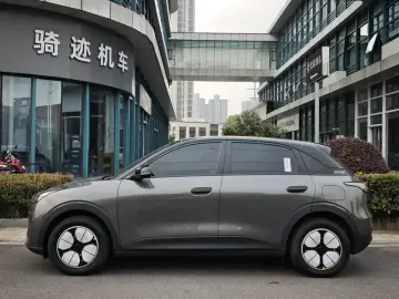 2025 Geely Starry Wish с пробегом 2 000 км