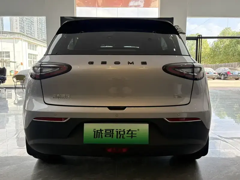 2026 Geely Starry Wish с пробегом 7 000 км