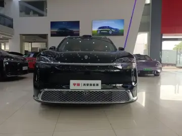 2026 Aito AITO M9 с пробегом 4 100 км