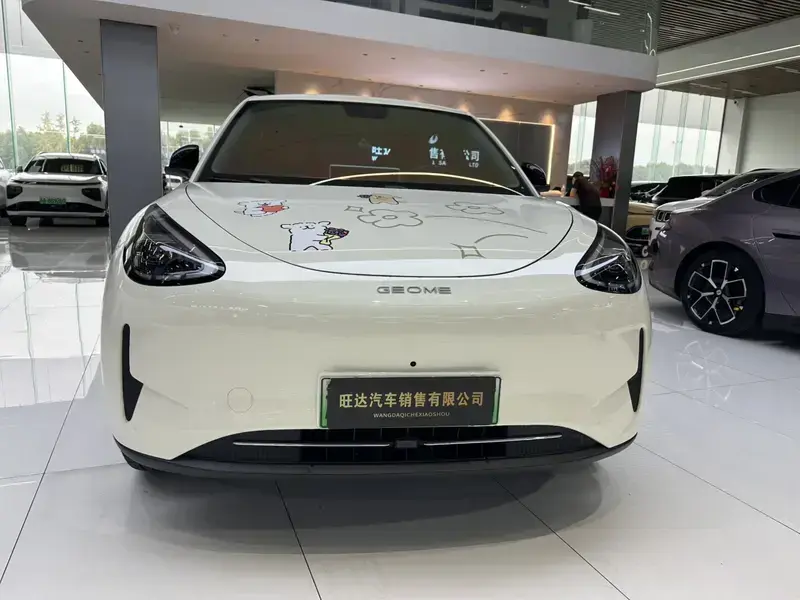 2026 Geely Starry Wish с пробегом 11 400 км