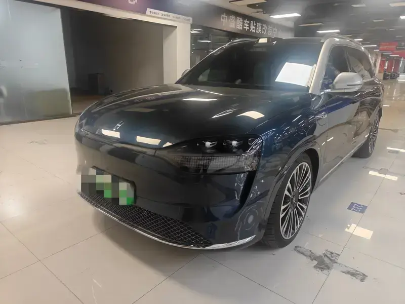 2024 Aito AITO M9 с пробегом 32 000 км