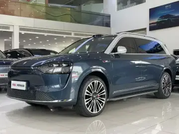 2024 Aito AITO M9 с пробегом 18 500 км