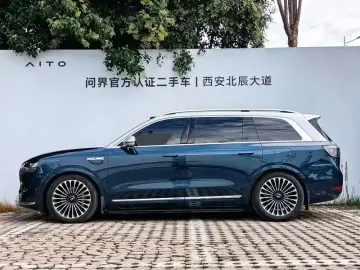 2025 Aito AITO M9 с пробегом 26 700 км