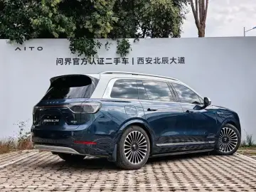 2025 Aito AITO M9 с пробегом 26 700 км