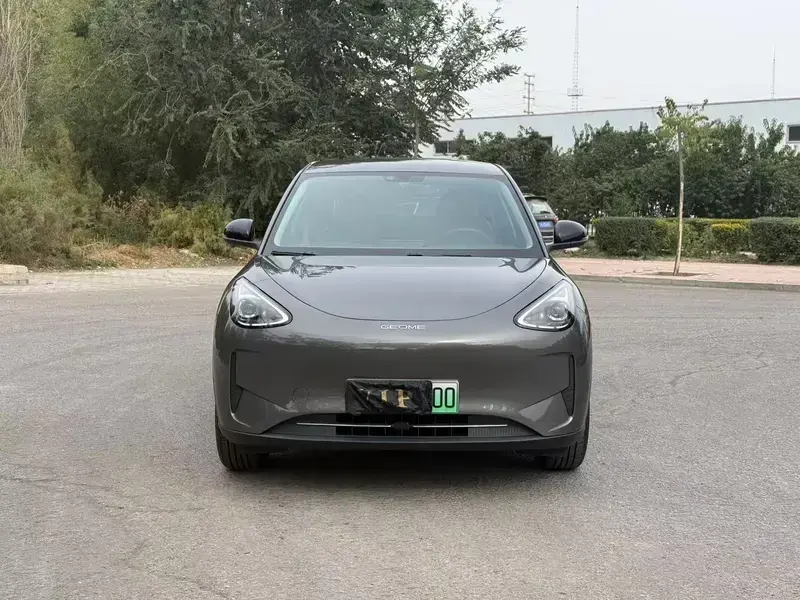 2025 Geely Starry Wish с пробегом 19 000 км