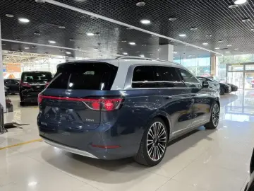 2024 Aito AITO M9 с пробегом 51 000 км
