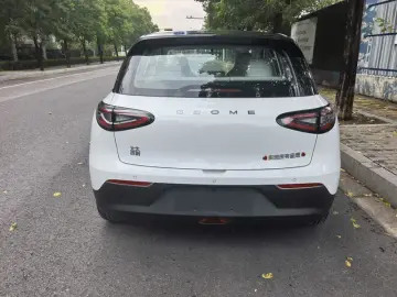 2025 Geely Starry Wish с пробегом 10 400 км