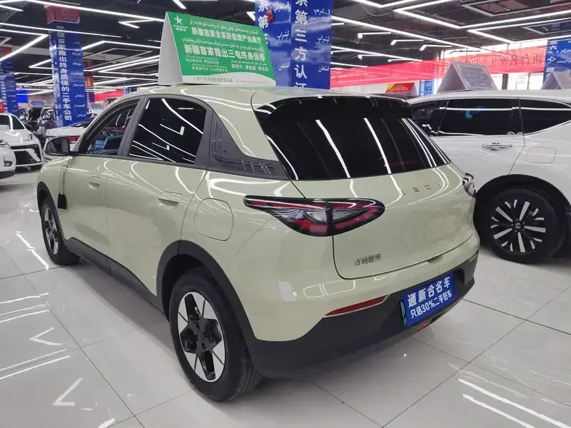 2026 Geely Starry Wish с пробегом 11 000 км