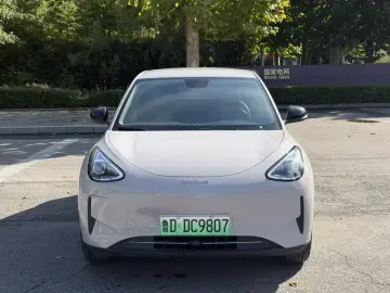 2025 Geely Starry Wish с пробегом 11 000 км