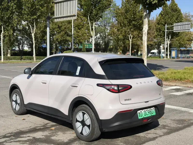 2025 Geely Starry Wish с пробегом 11 000 км