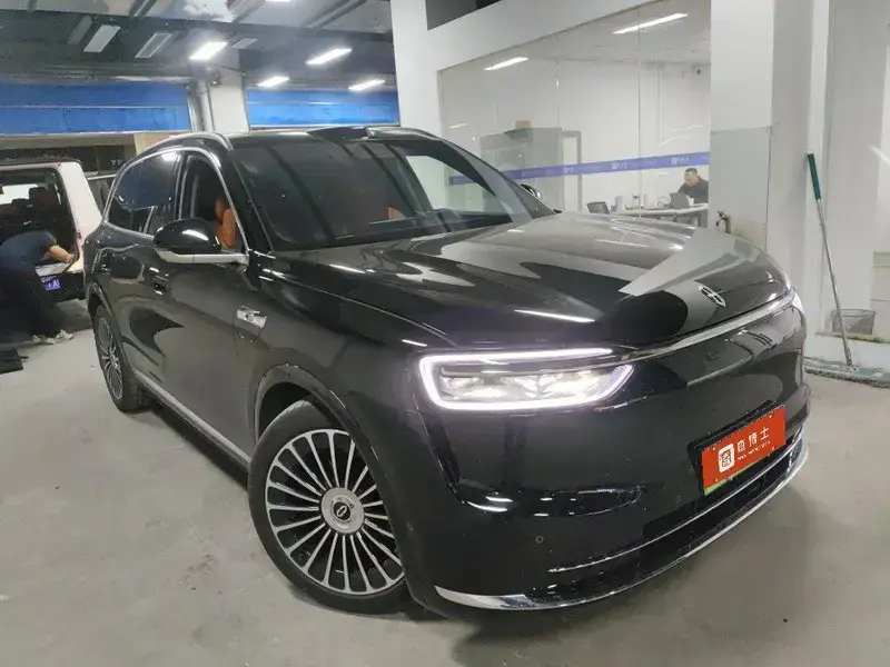 2026 Aito AITO M7 с пробегом 15 000 км