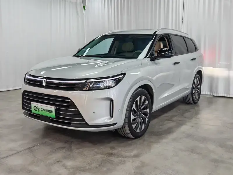2024 Aito AITO M7 с пробегом 50 000 км