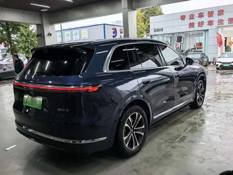 2026 Aito AITO M7 с пробегом 4 000 км
