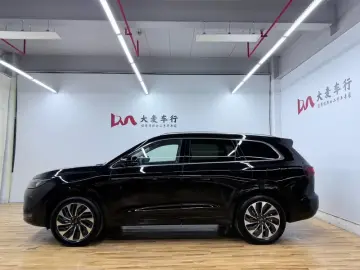 2024 Aito AITO M7 с пробегом 9 300 км