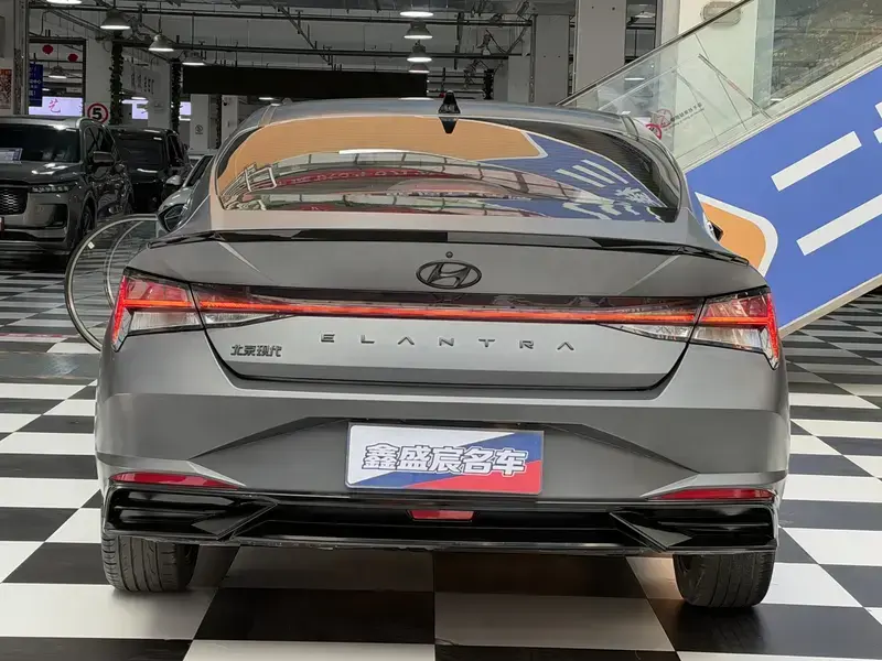 2022 Hyundai Elantra Plug-in Hybrid с пробегом 37 000 км