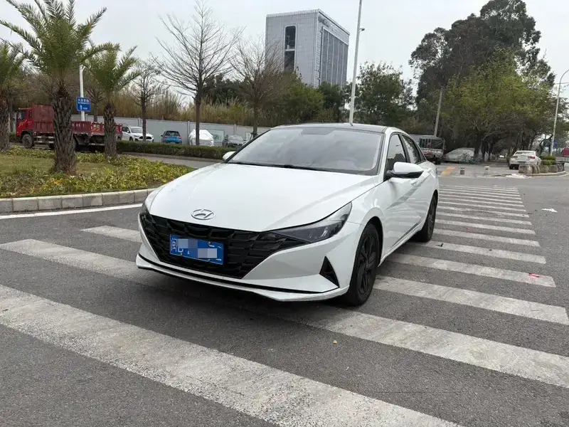2022 Hyundai Elantra Plug-in Hybrid с пробегом 20 000 км