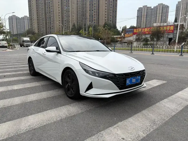 2022 Hyundai Elantra Plug-in Hybrid с пробегом 20 000 км